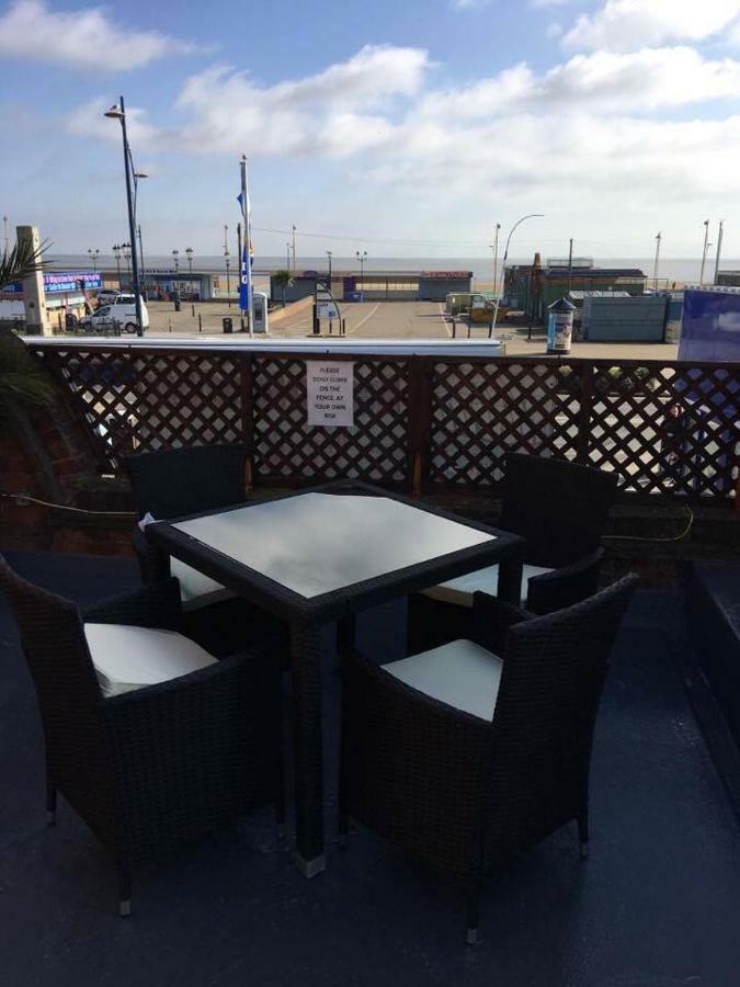 The Marine Pub Hotel Great Yarmouth Exterior photo